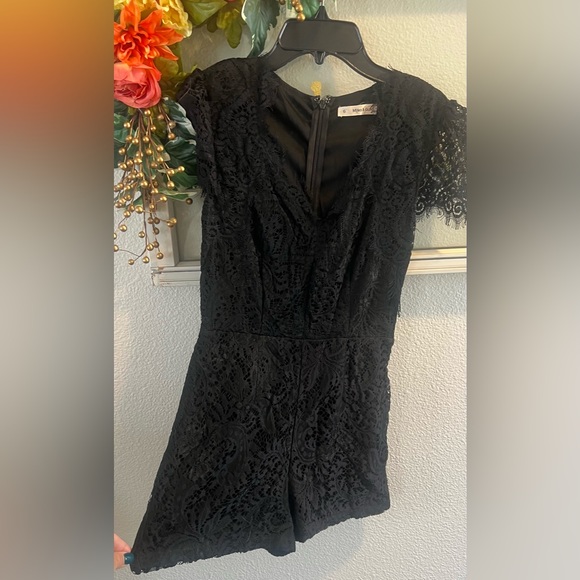 Mika and Gala Black Lace Romper - Picture 6 of 8